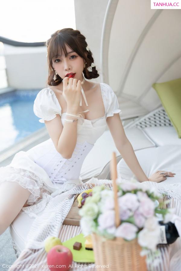 陈芝 芝芝Booty [XiuRen]高清写真图 2021.09.26 No.3998 芝芝Booty第3张图片